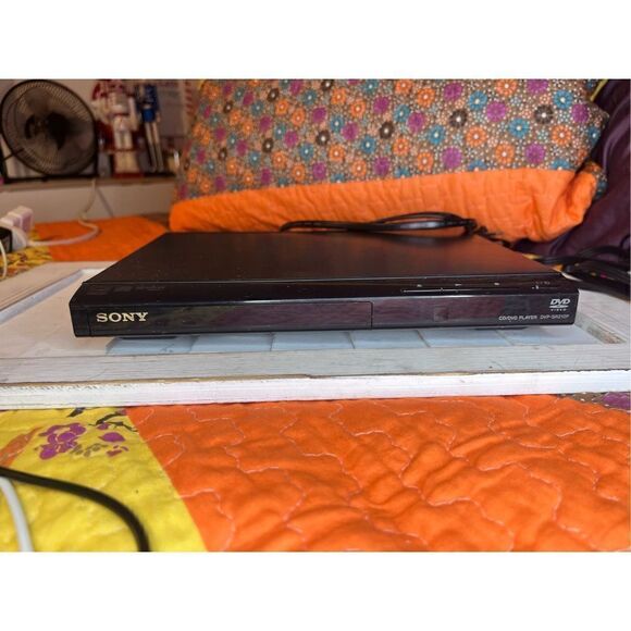 Sony DVD player Dvd video Dvp sr220p no remote clean - Picture 10 of 16
